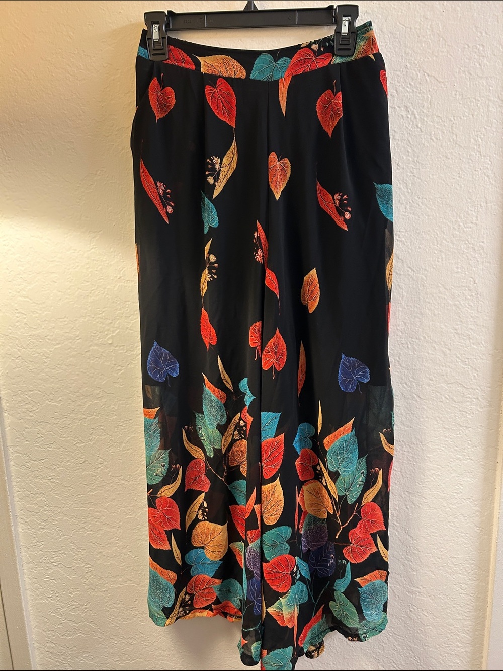 Black Floral Leaf Print Maxi Skirt - Multicolor